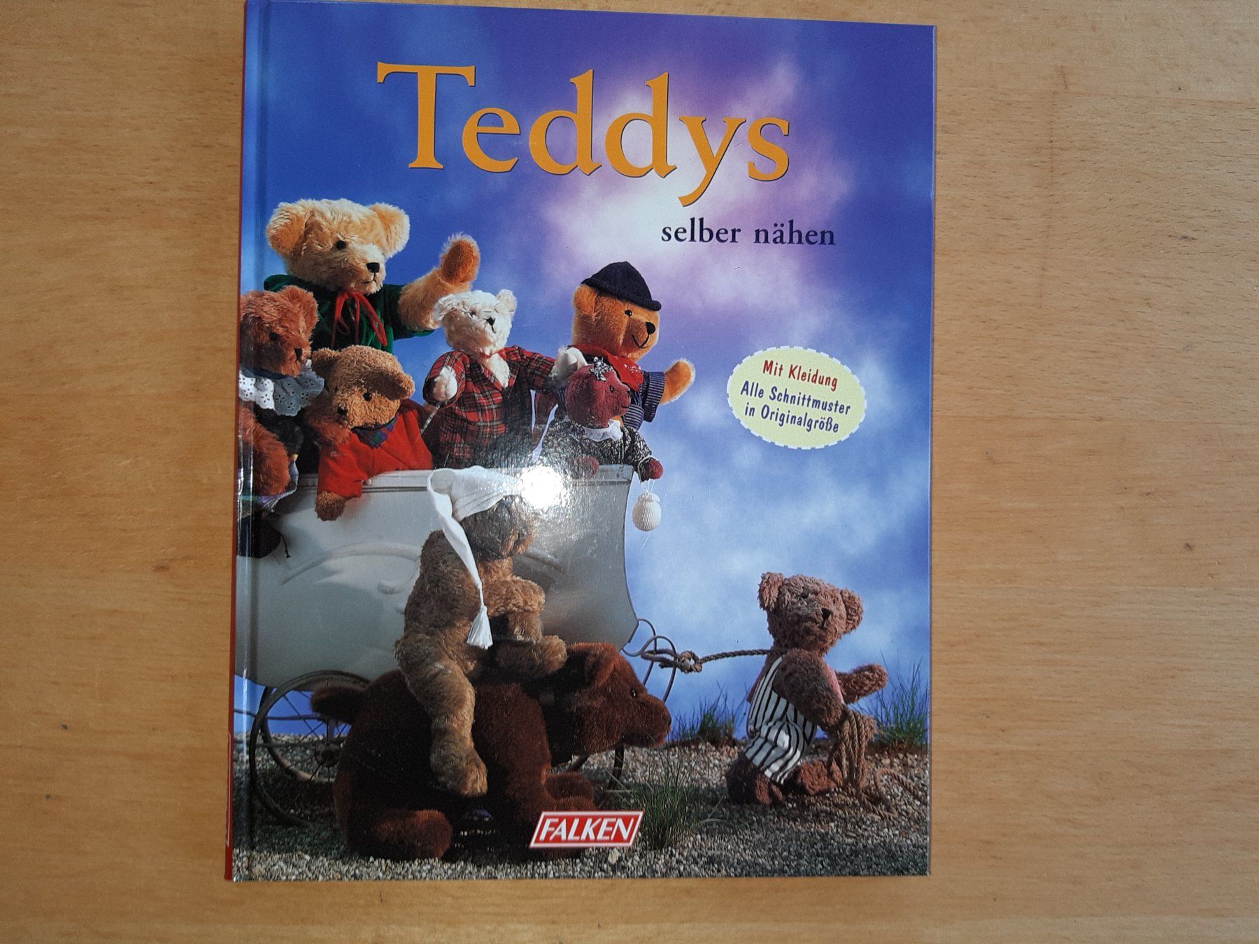 Patrons: Teddys selber nähen - Buch mit Schnittmuster – D'occasion à Rotkreuz par nigal