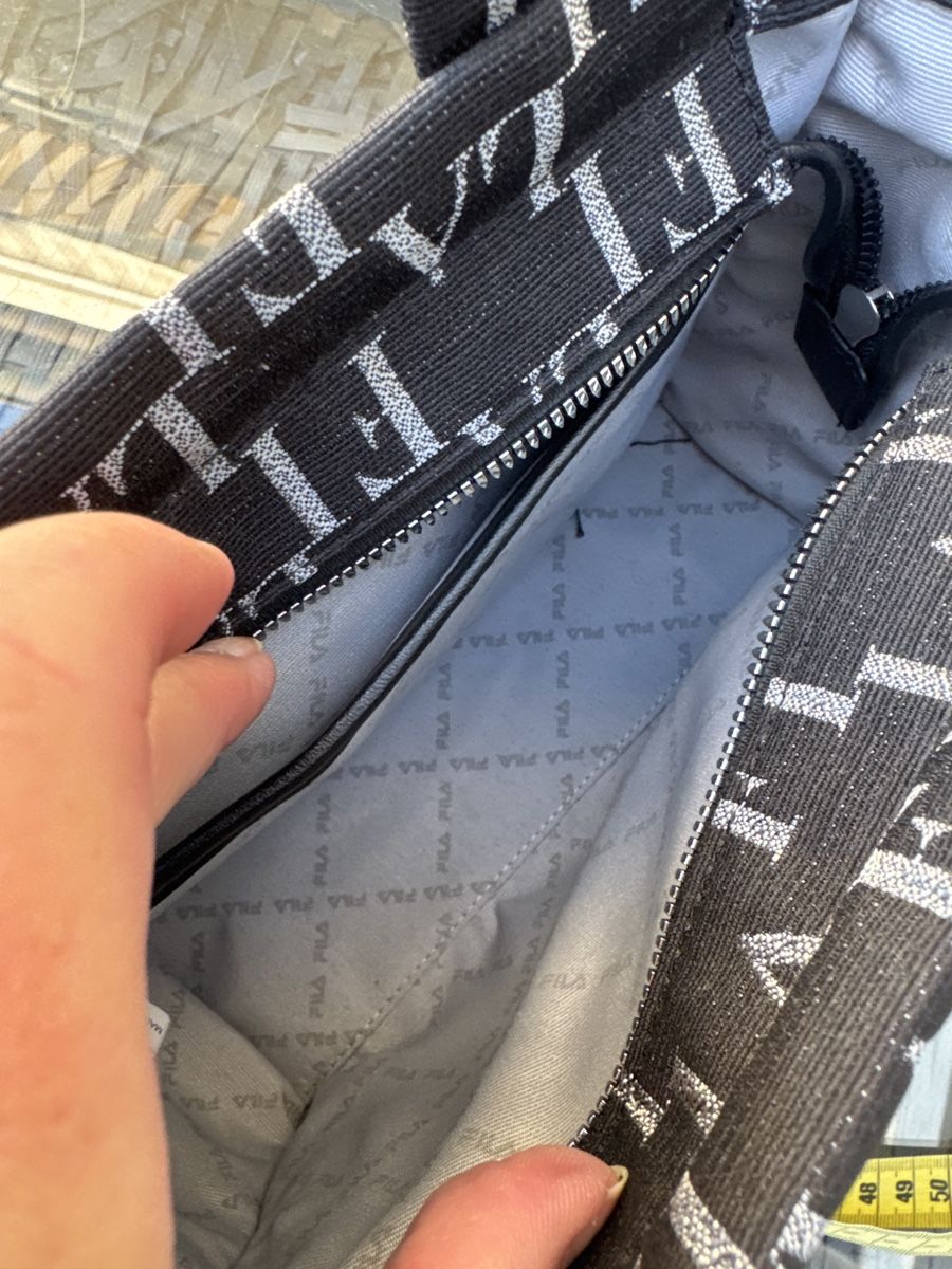 Fila Taschen für Damen: Fila Umhängetasche Neu (S) – Neu und originalverpackt aus Vezia von sidu03 2
