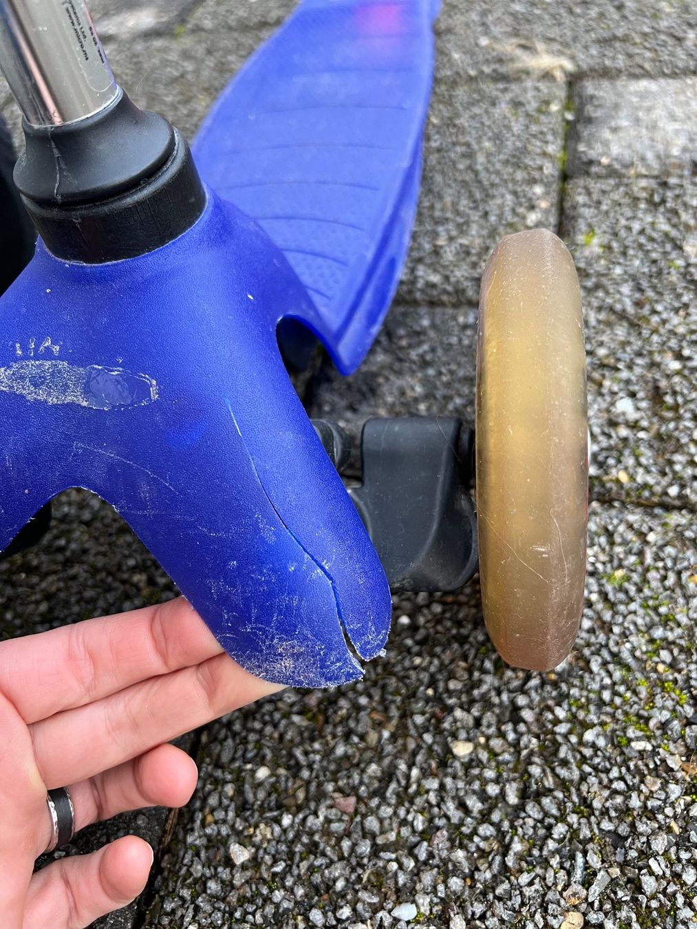 Micro Kickboard: Micro Mini Scooter blau – Usato da Balterswil venduto da Daia4 4