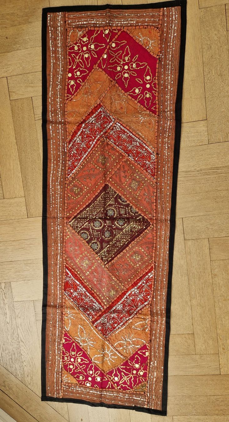 Tessuti: Tischläufer / Indischer Patchwork Handbestickt mit Pailetten – Usato da Küsnacht ZH venduto da 2011_ 4