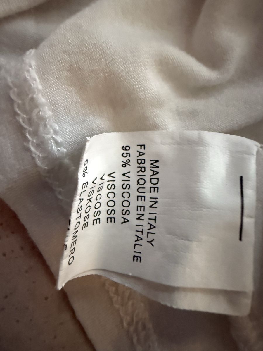 Blusen, T-Shirts & Tops: T Shirt 134 made in Italy – Gebraucht aus Arlesheim von 12sxlssdf 2