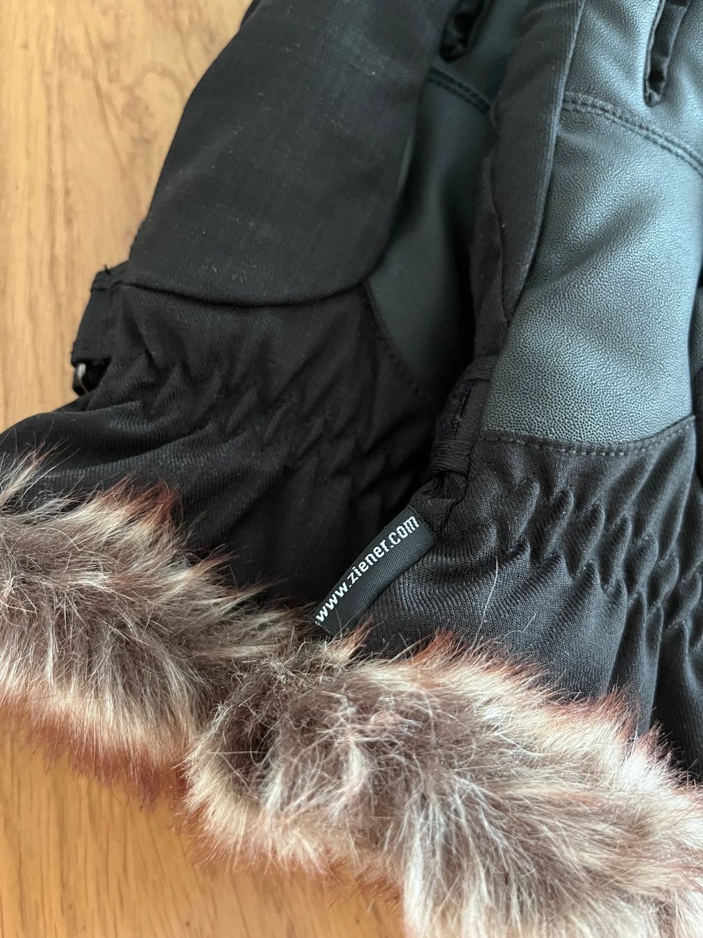 Ziener Handschuhe & Handstulpen: Ziener Handschuhe Erwachsene neu Grösse 7.5 – Neu (gemäss Beschreibung) aus Zürich von asocaciu