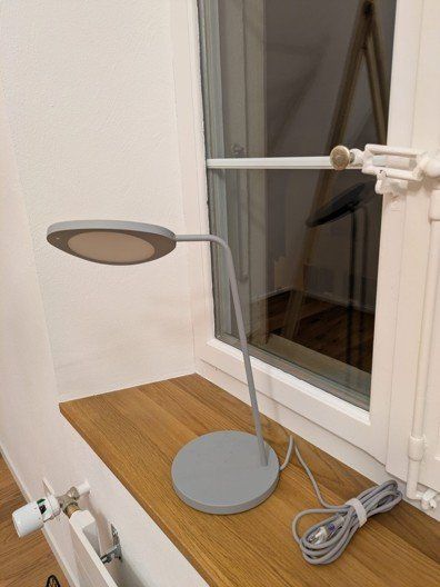 Muuto Lampade: Muuto Tischleuchte Leaf – Nuovo e nell'imballaggio originale da Wabern venduto da maulwurfhansi