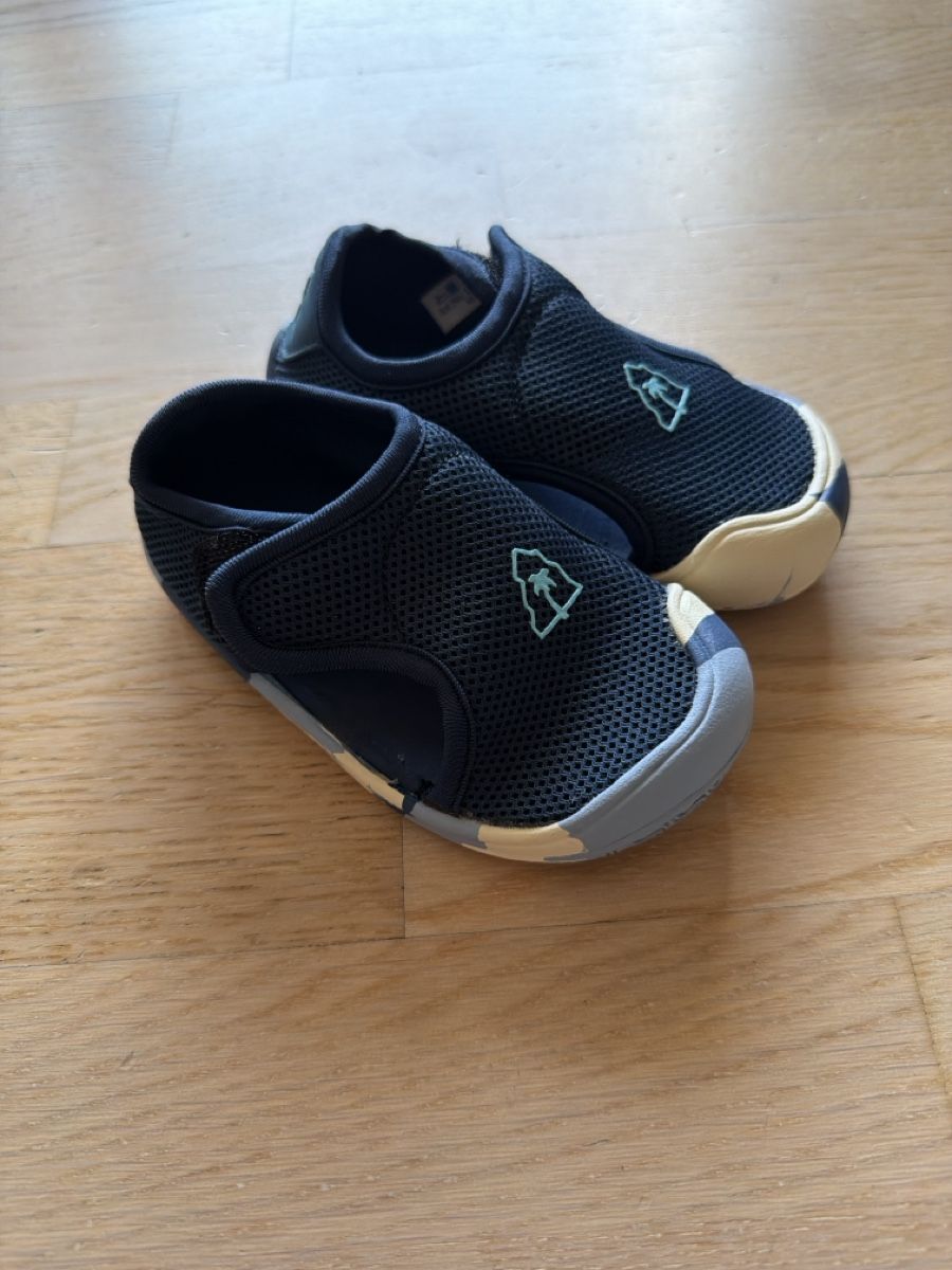 Chaussures garçon: Badeschuhe von Beach Mountain, Gr. 23 – D'occasion à Liestal par elaraffaela