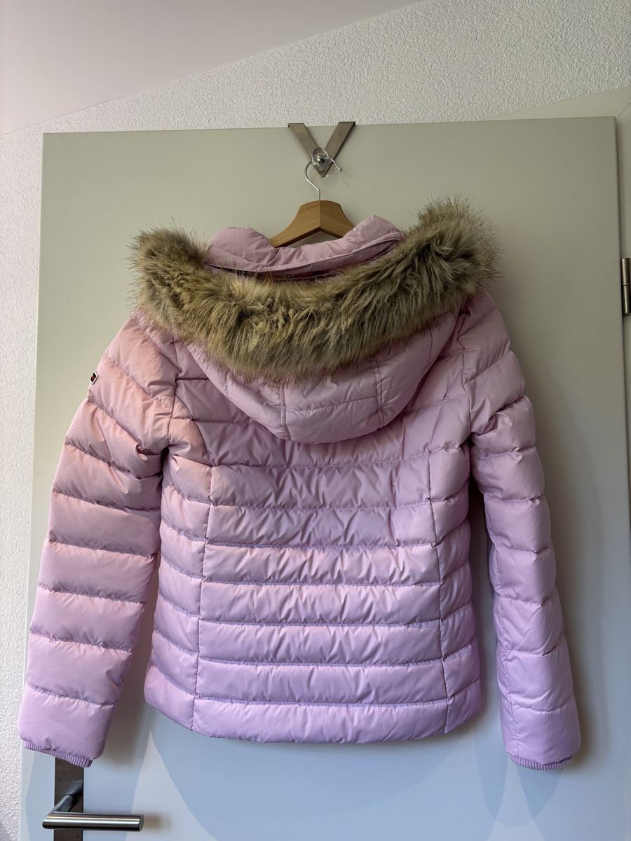 Tommy Hilfiger Jacken: Tommy Hilfiger daunenjacke – Neu (gemäss Beschreibung) aus Spiez von maene11 1