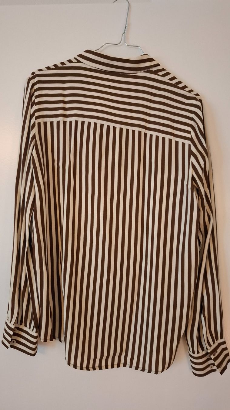 Mango Blusen: Camicia Mango a righe marroni e bianche – Gebraucht aus Lugano von ine_fhf8 1