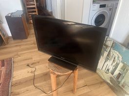 Flach-TV Panasonic TX-L32X3E