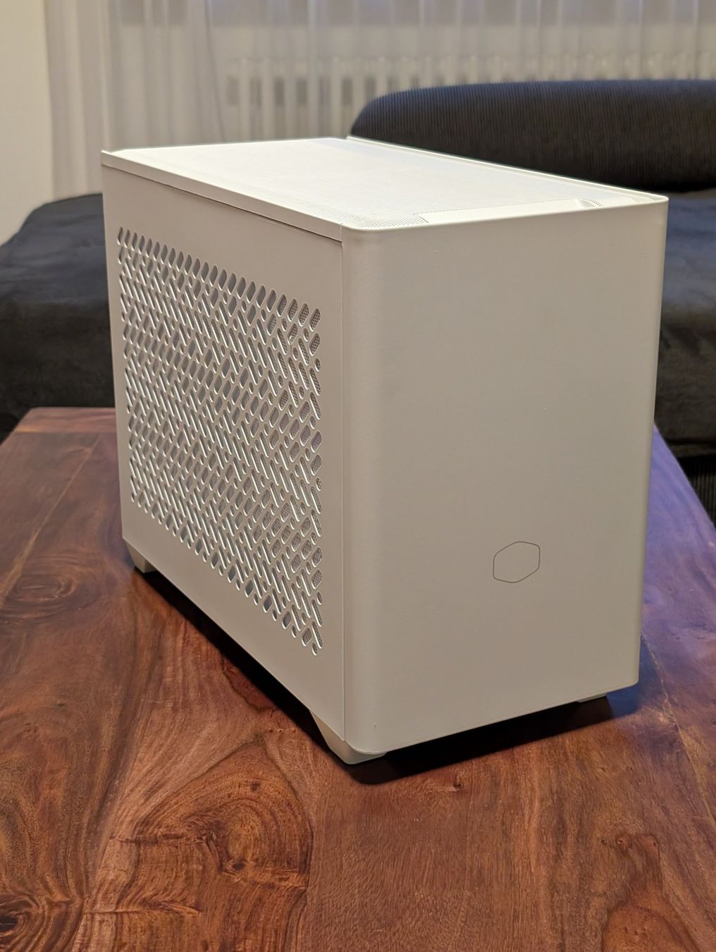 Custodie: CoolerMaster NR200P V2 Gehäuse – Usato da Zürich venduto da Toruko