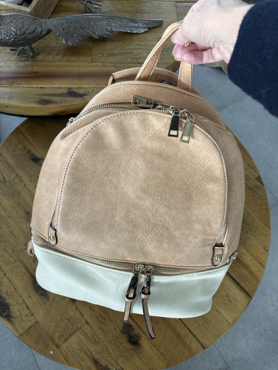 Zaini: Leder Rucksack – Nuovo (secondo la descrizione) da Krattigen venduto da Landado
