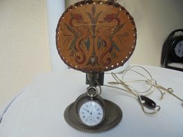 Seltener, antiker Taschenuhrenständer mit Lampe, ca. 1930