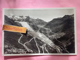 Gletsch mit Fueka und Grimselstrasse.