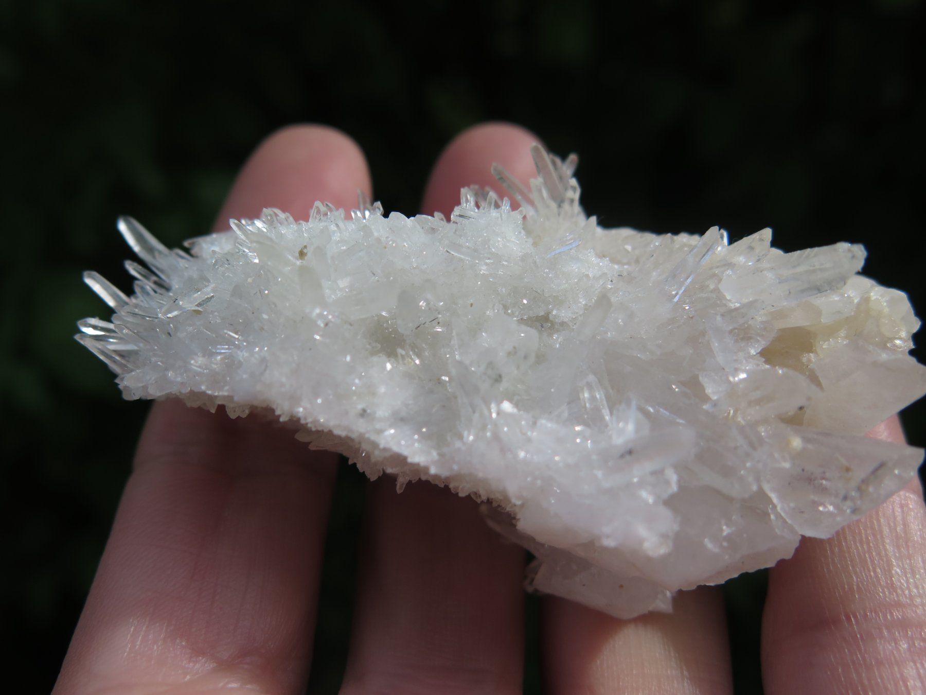 Mineralien & Heilsteine: Bergkristall mit vielen Spitzen – Gebraucht aus Schaffhausen von Yamakana51L8736OQ8 4