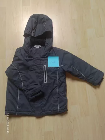 Winterjacke, Gr. 110, Grau mit Kapuze, Top Zustand!