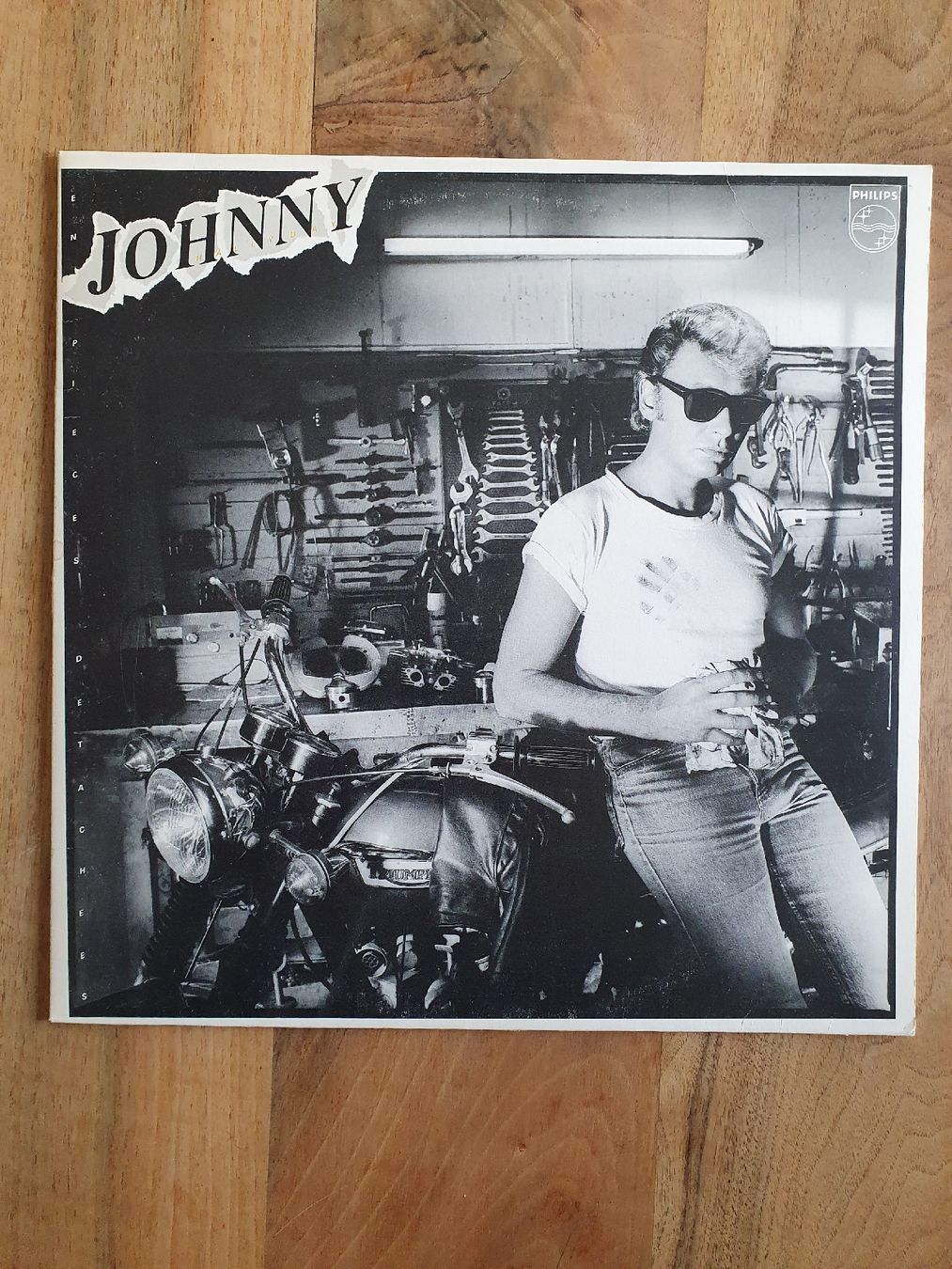 Dischi in vinile: Johnny Hallyday - En Pieces Detachees – Usato da Sirnach venduto da dimitri1963