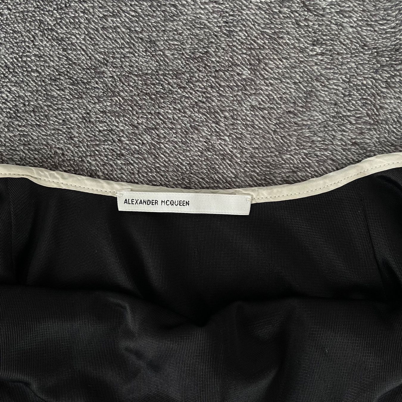 Alexander Mcqueen Kleider: Alexander McQueen 1990s 100% Seide Kleid – Neu (gemäss Beschreibung) aus Zug von Grc999 5