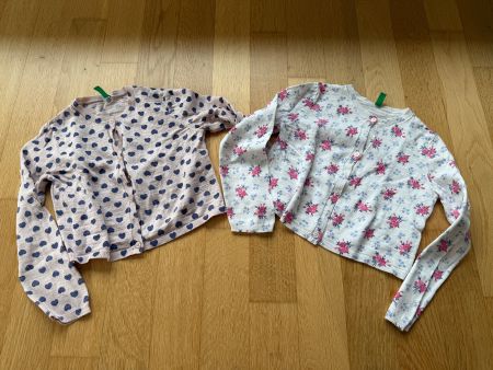 Kleiderpaket Mädels, Grösse 100 - Pullover (x2)