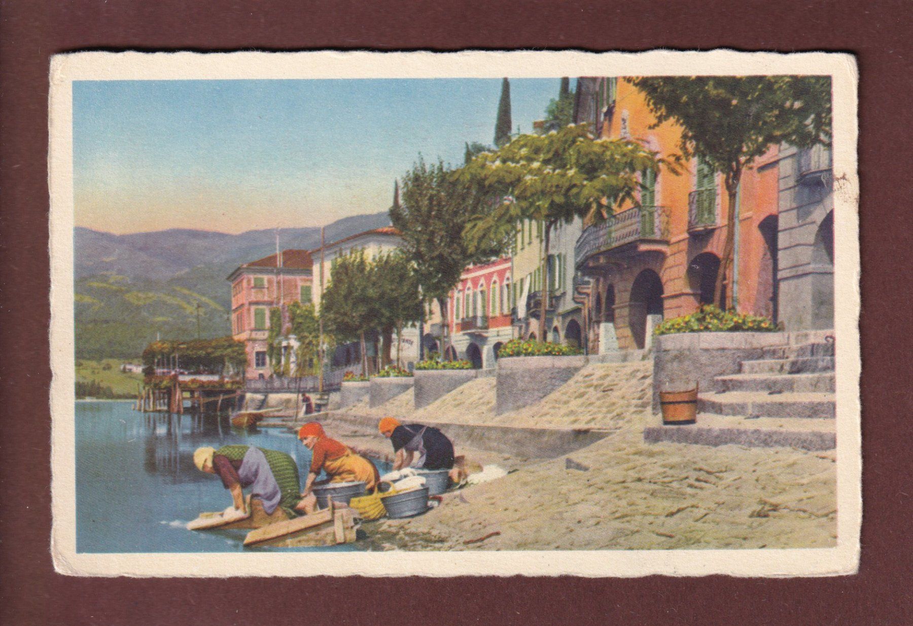 Cartoline postali: TICINO - Lavandaie al lago – Usato da Pully venduto da nicecards