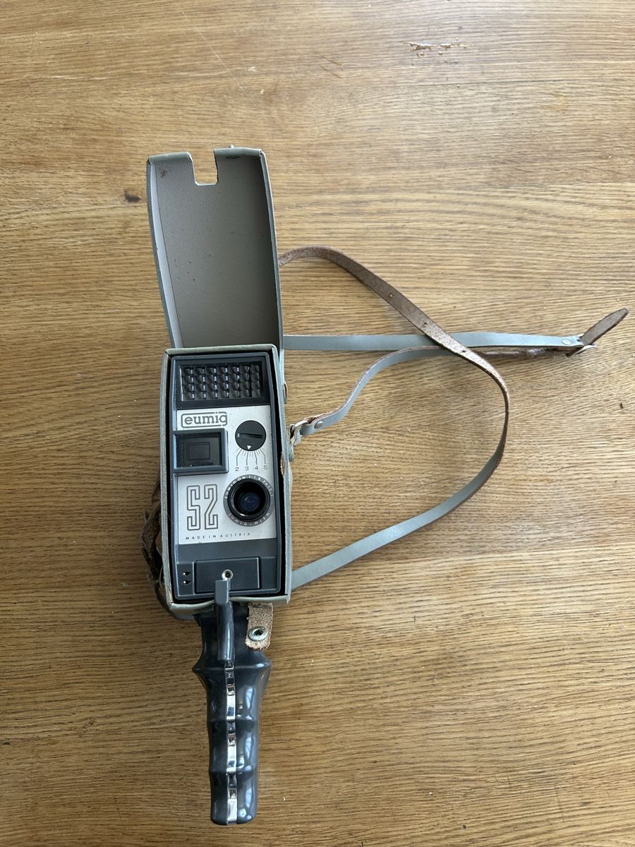 Eumig Kamera: Vintage Eumig S2 Filmkamera, Retro – Gebraucht aus möhlin von Caja1