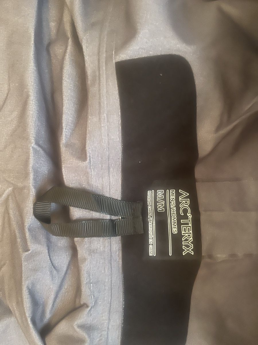 Arcteryx Giacche: Arc'teryx Alpha SV Hardshell Jacke – Usato da Uster venduto da raf_75rb 4