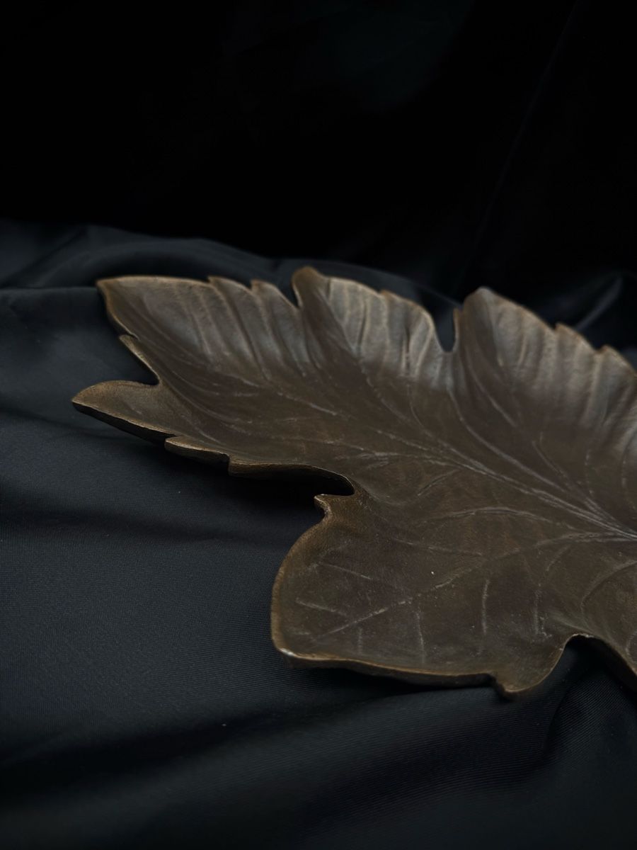 Alle Dekorationen: Decorative leaf tray metal brown  – Gebraucht aus Bern von NOKOMETA 1