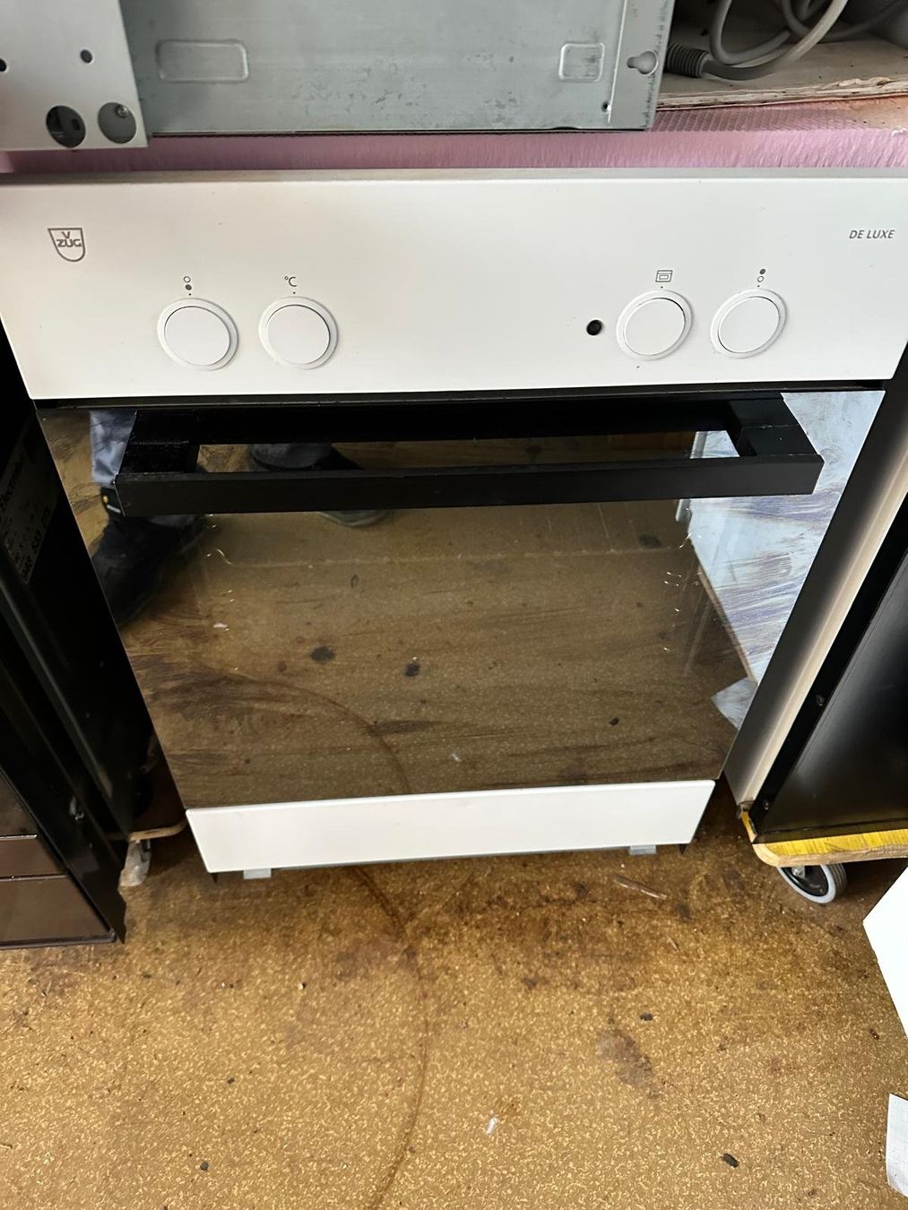 V-Zug Forni: V-ZUG Backofen/2x Gussplatte – Usato da Spreitenbach venduto da Space_X