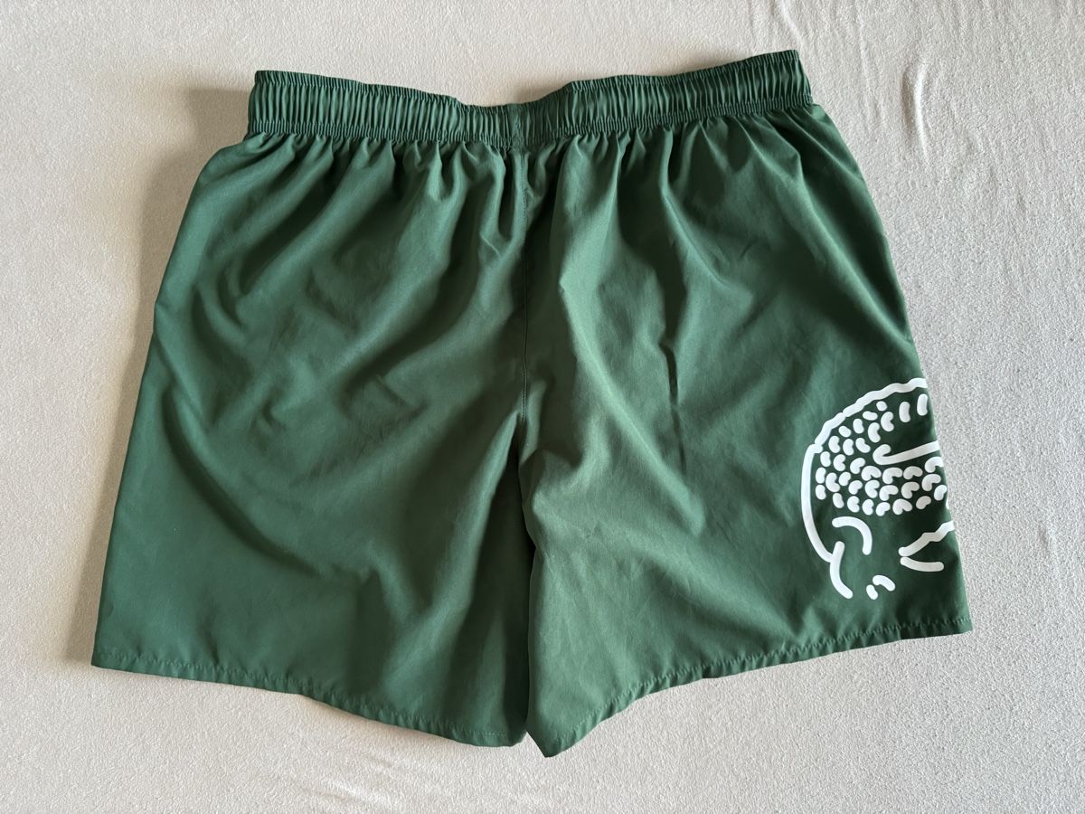 Lacoste Lotti di vestiti: 2 shorts de bain Lacoste, taille M – Usato da Colombier NE venduto da the_yq7x 1
