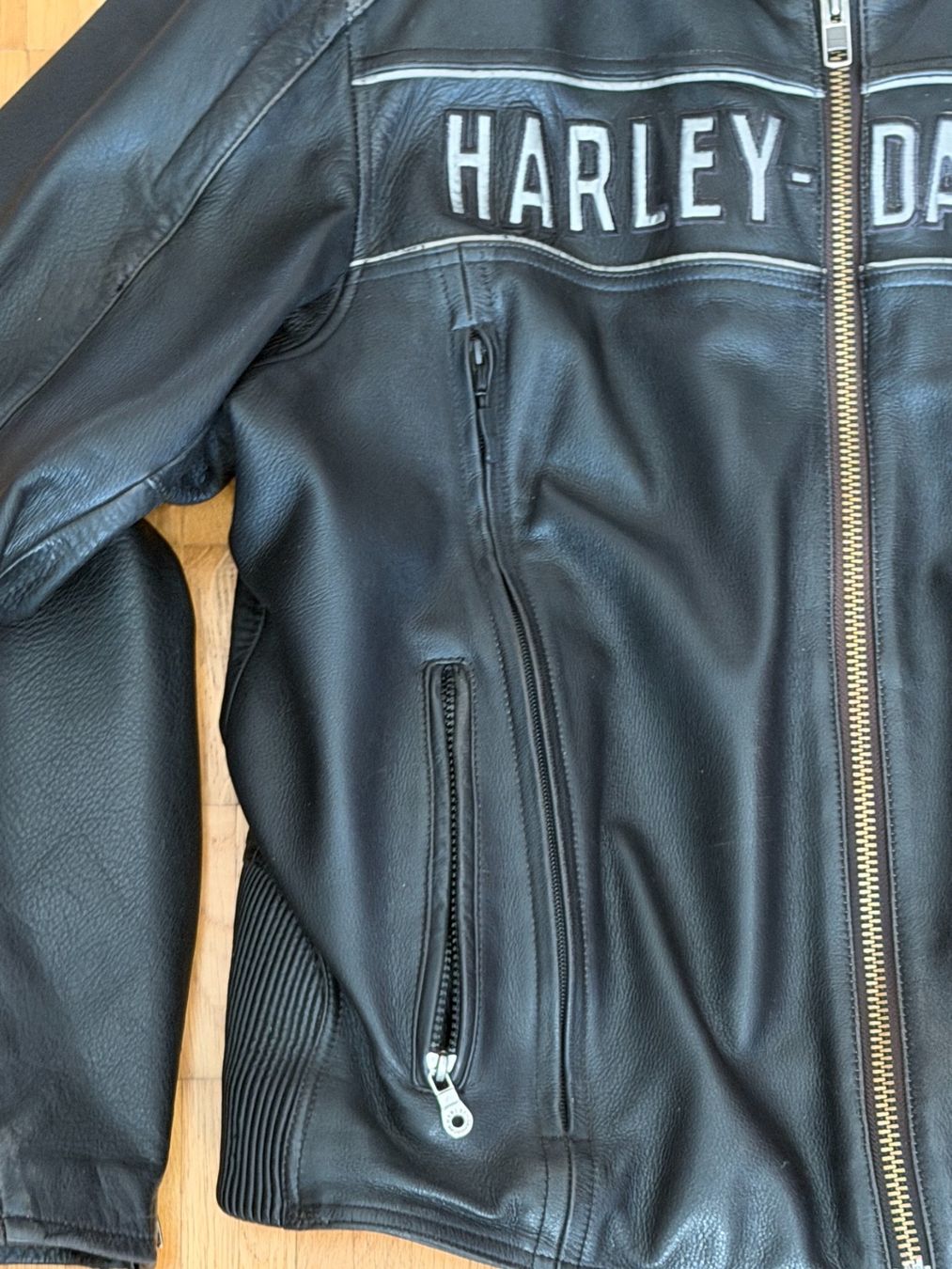 Harley-Davidson Giacche: Harley Davidson Lederjacke 2XL – Usato da Reinach BL venduto da BL4153 2