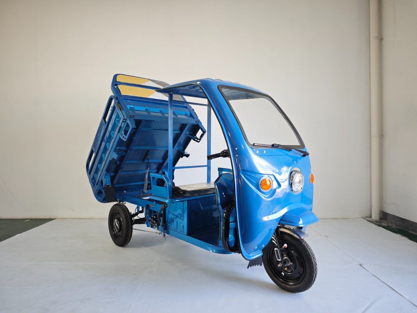 Elektromobile: Lastendreirad – Neu (gemäss Beschreibung) aus Bünzen von Turbolino5 1