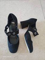 Bata Pumps aus echtem Wildleder mit Ösen Gr. 38 Neu 