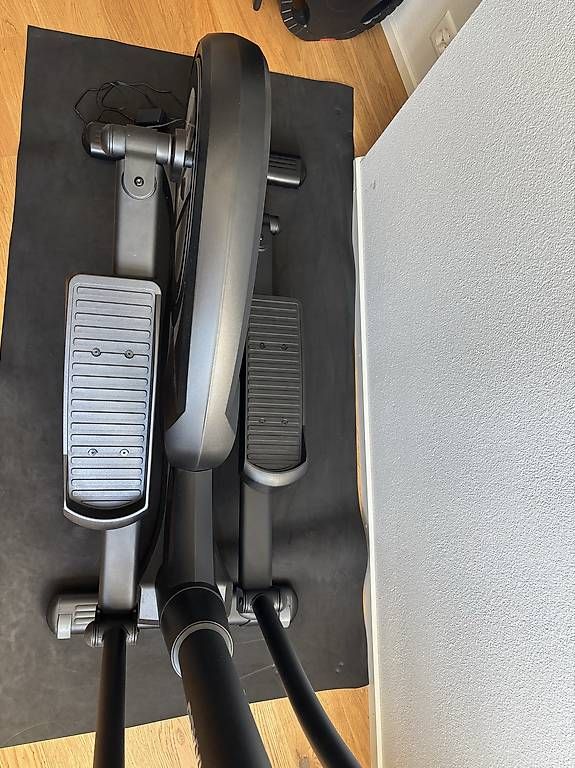 Maxxus Vélos d'appartement: Crosstrainer Maxxus  CX 3.0 – D'occasion à Horgen par Corinna.Laura 2