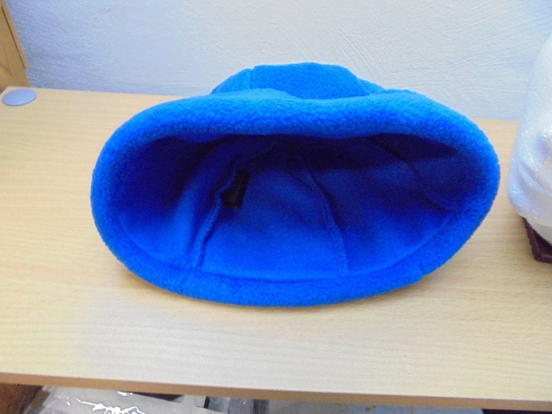 Copricapi, berretti & cappellini: Fleece - Mütze – Nuovo e nell'imballaggio originale da Oberhallau venduto da puper5 1