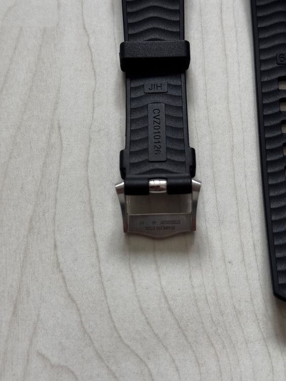 SCHWARZES KAUTSCHUKARMBAND FÜR DIE OMEGA SEAMASTER DIVER 300 5