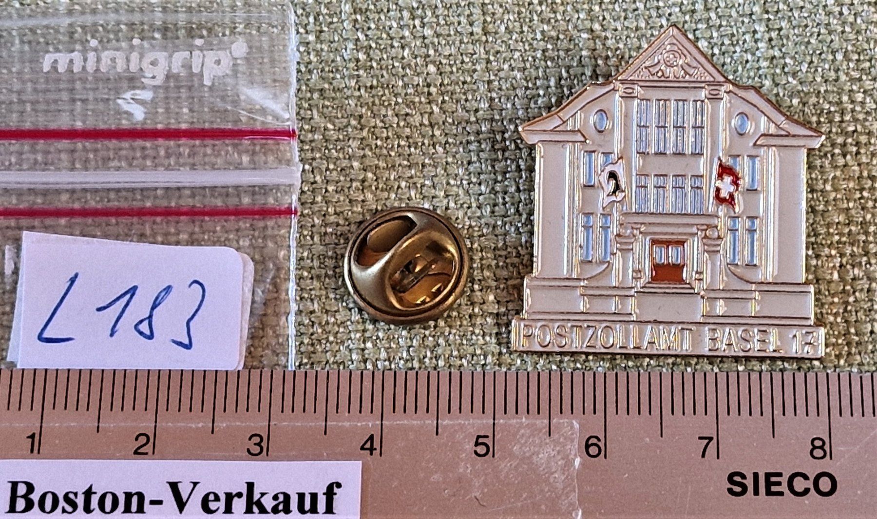 Placchette & Badge: L183 - Pin Schweiz Postzollamt Basel 17 – Usato da Reinach BL venduto da Boston-Verkauf 2