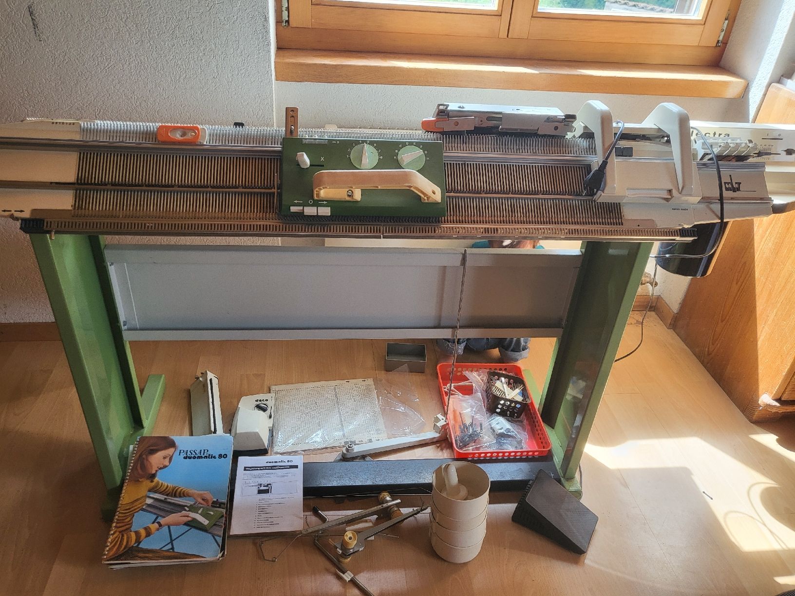 Alle Maschinen: Strickmaschine PASSAP duomatic 80 – Defekt aus Beinwil SO von schneeberge