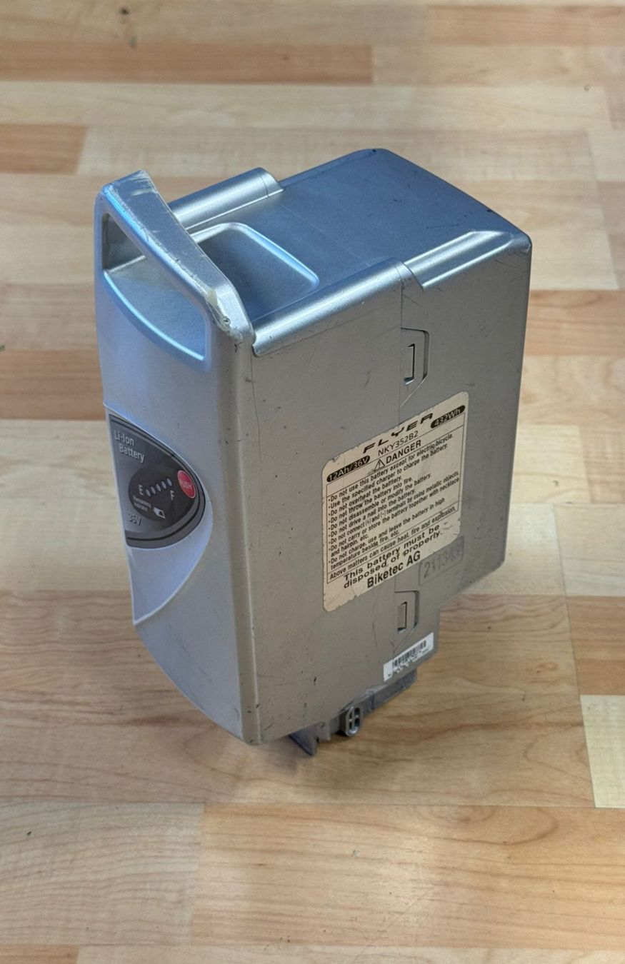 Flyer Batterie: Flyer NKY352B2 36V/12Ah/432Wh – Difettoso da Aristau venduto da SwissVolts_Akkus 2