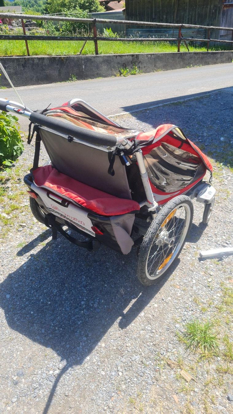 Rimorchi: Kinderfahrradanhänger Chariot ... – Usato da Hofstetten b. Brienz venduto da Nordtor 1