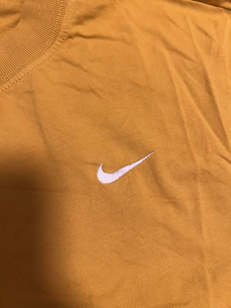 Nike Top: Nike Crop Top – Usato da Birrhard venduto da xvsaravx. 1
