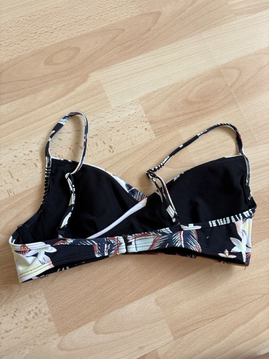 Costumi da bagno & Bikini: 3 Bikini Oberteile Damen Grösse S – Nuovo (secondo la descrizione) da Müntschemier venduto da Karola1986 6