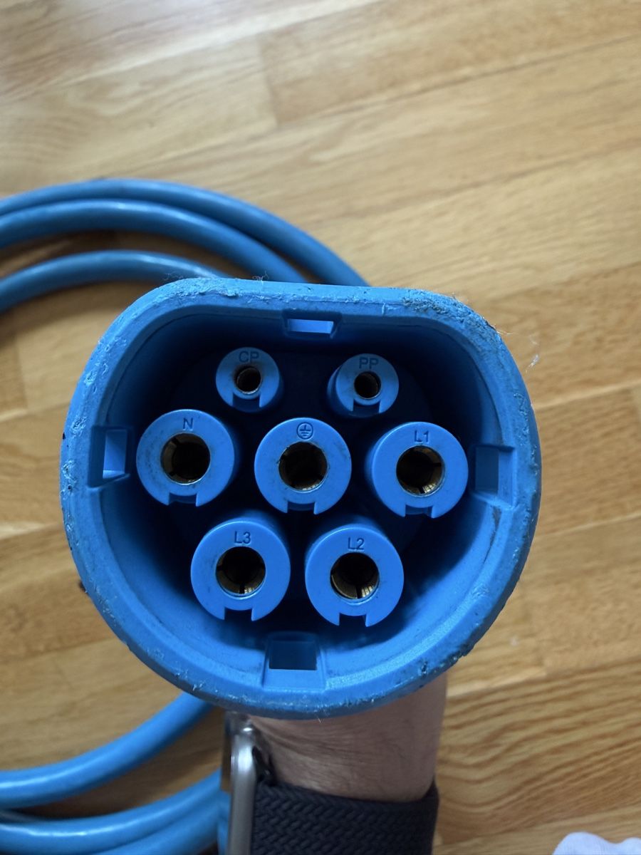 Mennekes Kabel: MENNEKES 4m – Gebraucht aus Niederrohrdorf von SD72 3