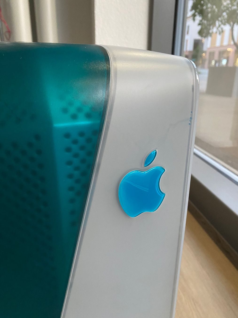 Apple Monitor: Apple Studio Display 17 CRT Blueberry VGA Sony Trinitron – Difettoso da Wetzikon ZH venduto da BackToRetro 5