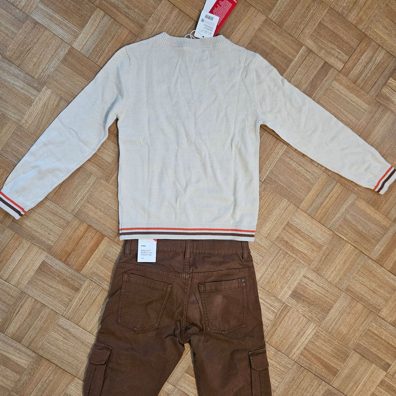 S.Oliver Lotti di vestiti: Neu Set Cargohose und Pullover S. Oliver Gr. 140 – Nuovo (secondo la descrizione) da Berikon venduto da LaGizmo5 1