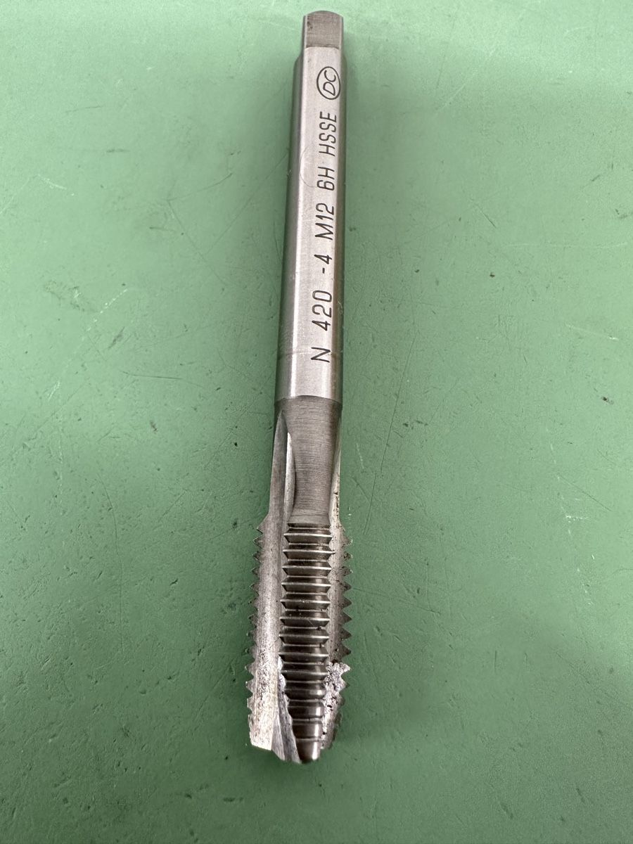 Tutti gli attrezzi: Gewindebohrer, Thread tap M12. – Usato da Aarberg venduto da SNMachines 1