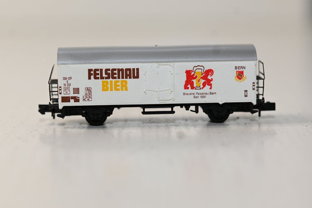 Model Expo MS6011 Pabst Bier-Wagen Modellbausatz 1/12 - Holzmodell Zum Selberbauen