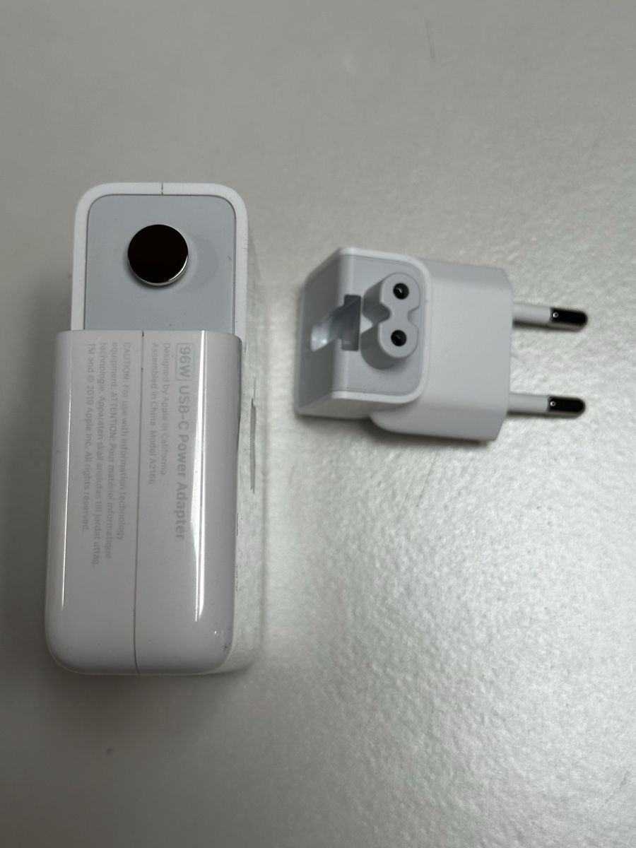 Apple Caricabatterie: Apple 96W USB-C Power Adapter Charger Cable Wire MacBook Pro – Usato da St. Gallen venduto da S_rnw2 4