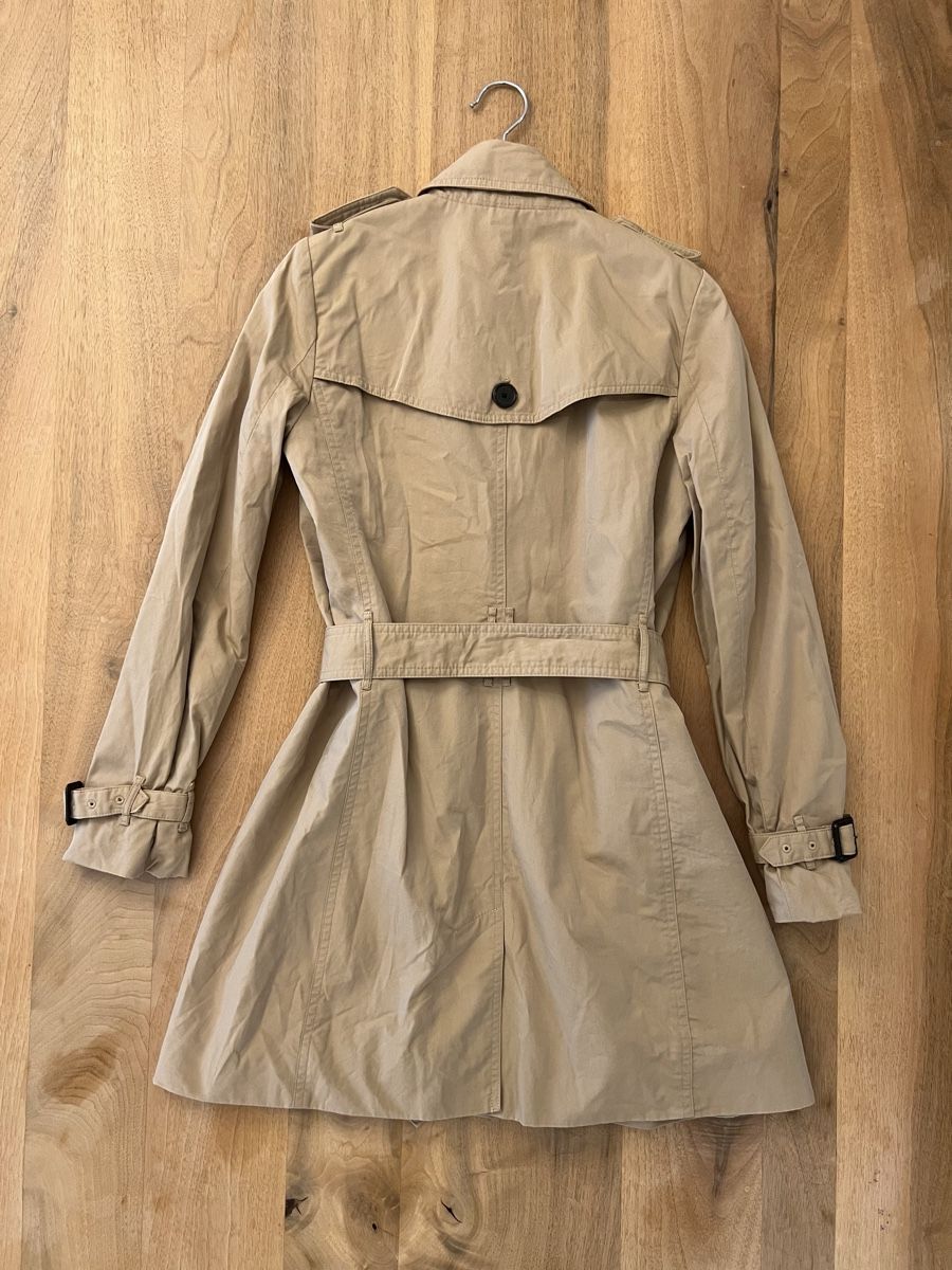 Cappotti: Beige overcoat trenchcoat – Nuovo (secondo la descrizione) da Adliswil venduto da avatar83 1