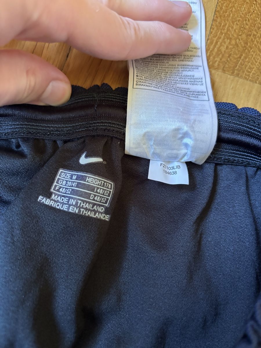 Nike Pantaloni: FC Barcelona Nike Shorts – Usato da Bern venduto da Lelixino 5