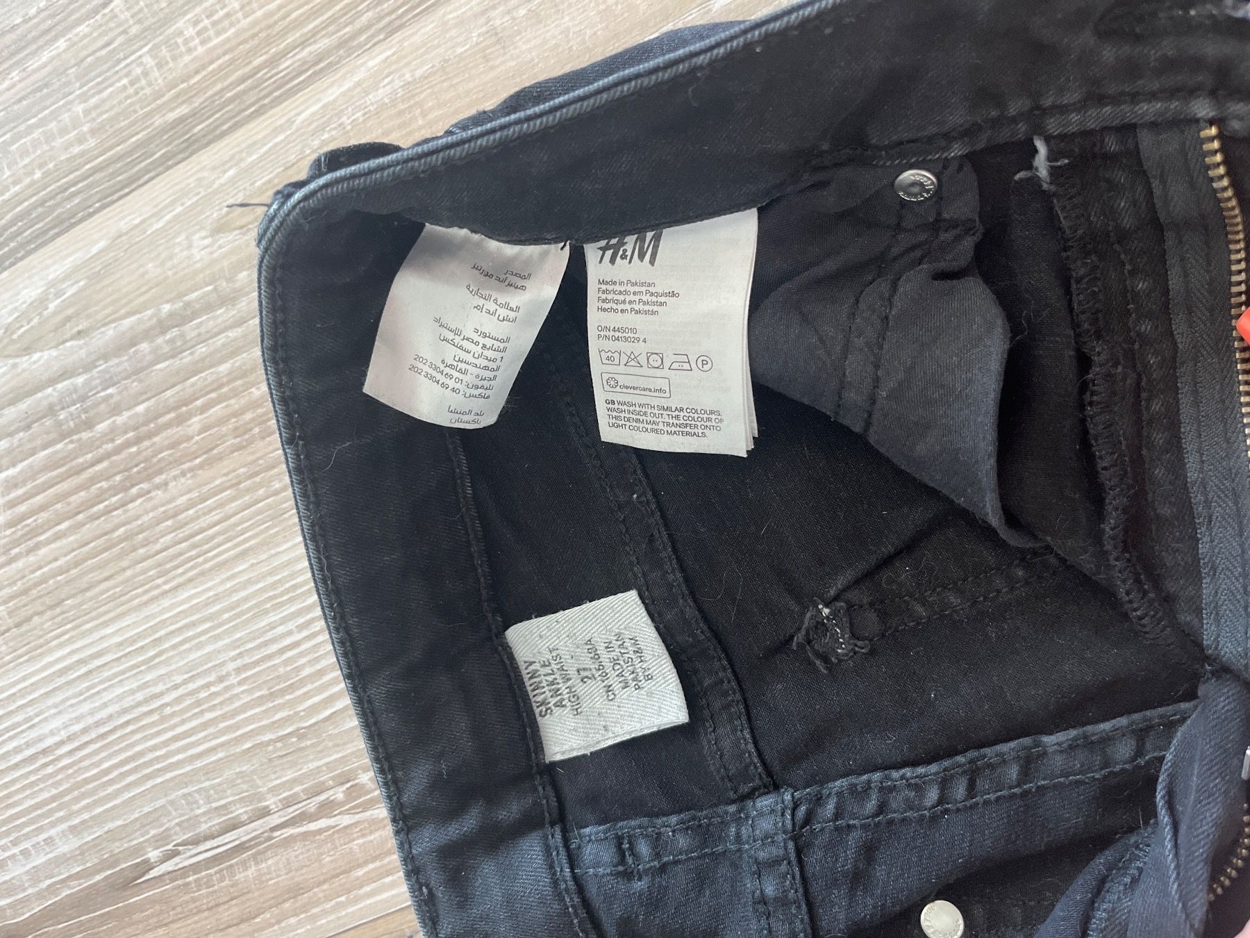 H&M Hosen: Pantalon noir H&M – Gebraucht aus Le Locle von Mayd_h 5