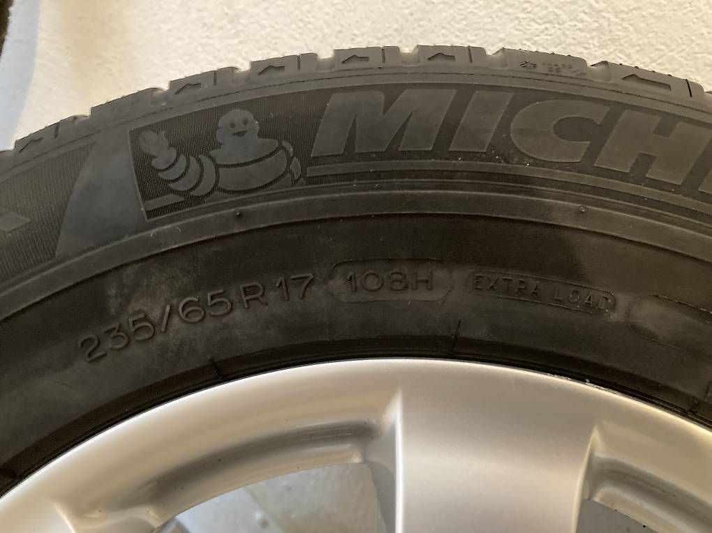 Pneus & Roues: Roue complet Mercedes ML – D'occasion à Ménières par 30A 1