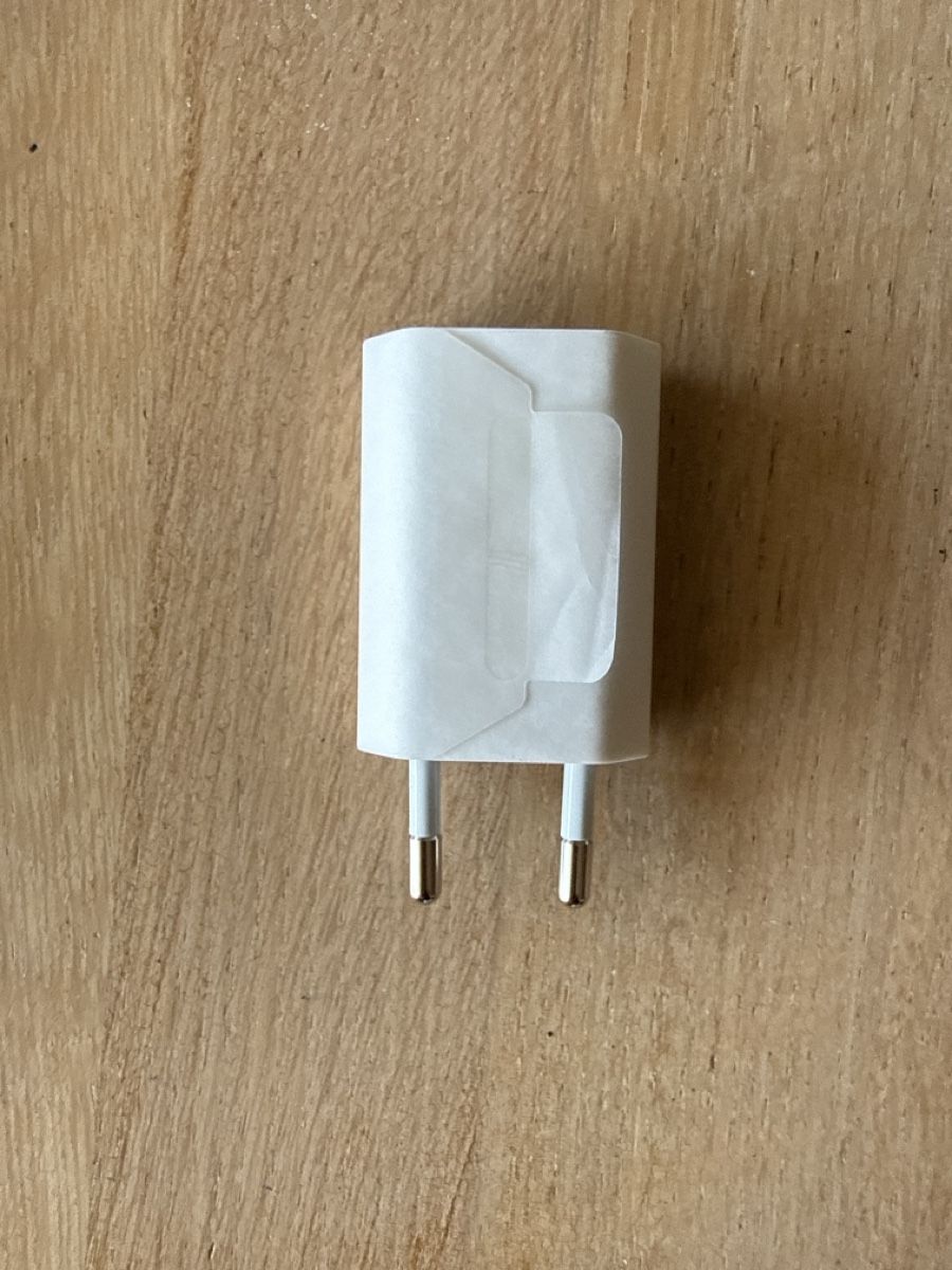 Apple Caricabatterie: NEW original iPhone power adapter – Nuovo e nell'imballaggio originale da Genève venduto da hai_2rp8 1