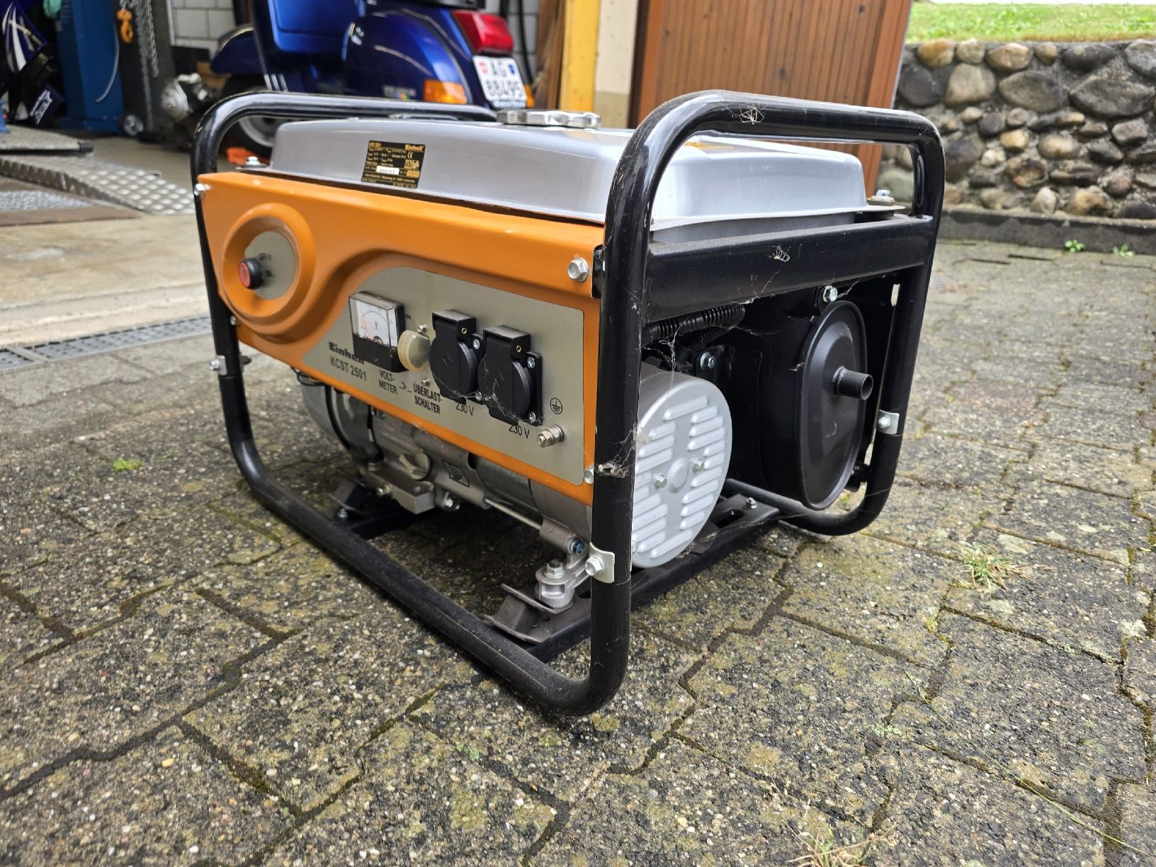 Einhell Generatori di corrente: Stromerzeuger Einhell KCST 2501 2.0 kW gebrauchter Zustand – Usato da Hirzel venduto da Lusbueb94 1